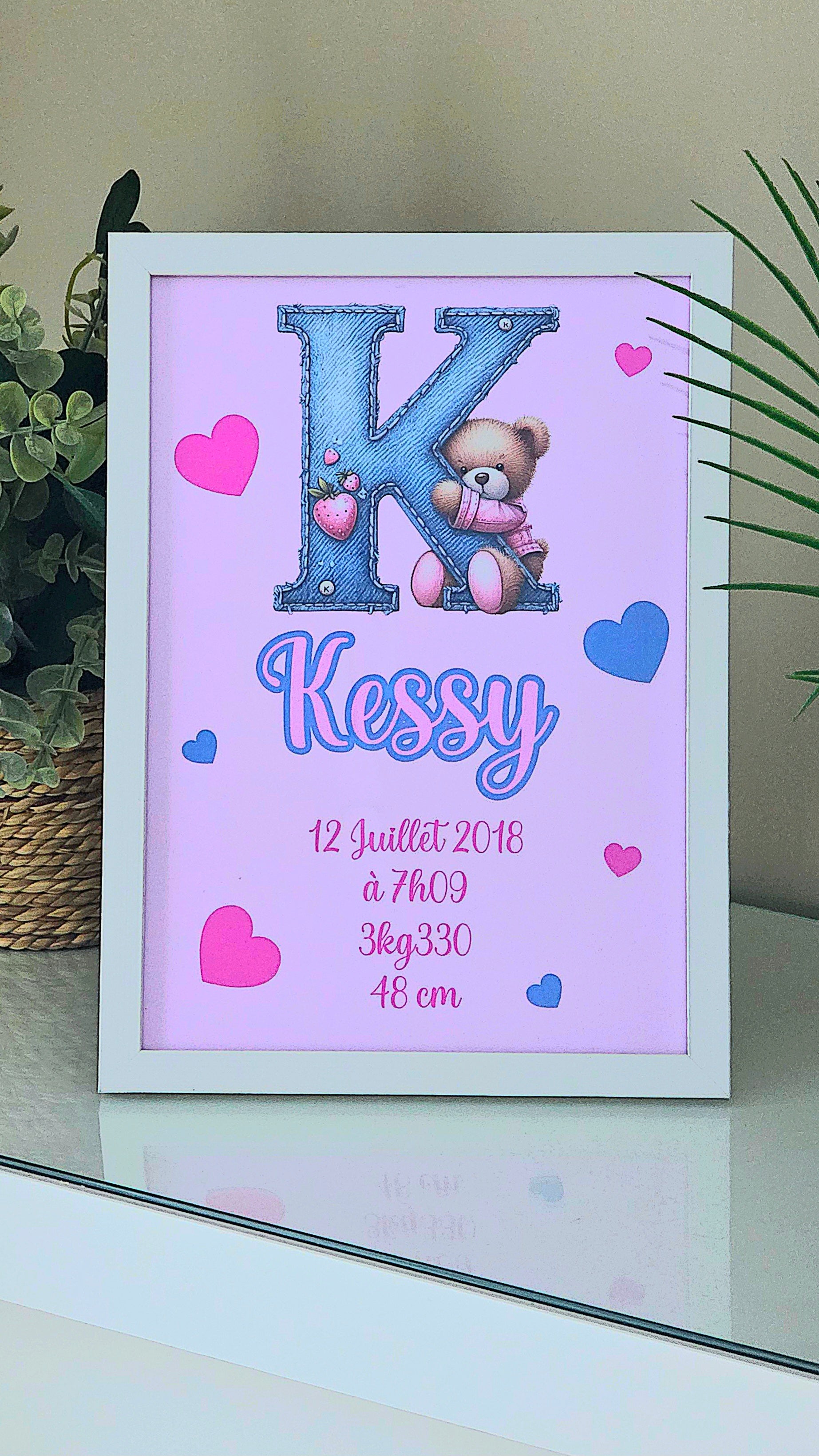 🧸 CADRE INITIAL & OURSON – MODÈLE K (rose)